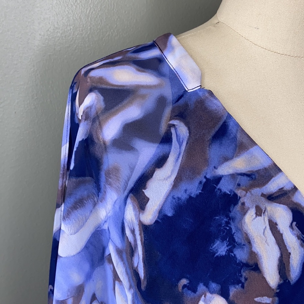 Jennifer Lopez butterfly blouse, size M - Picture 9 of 13